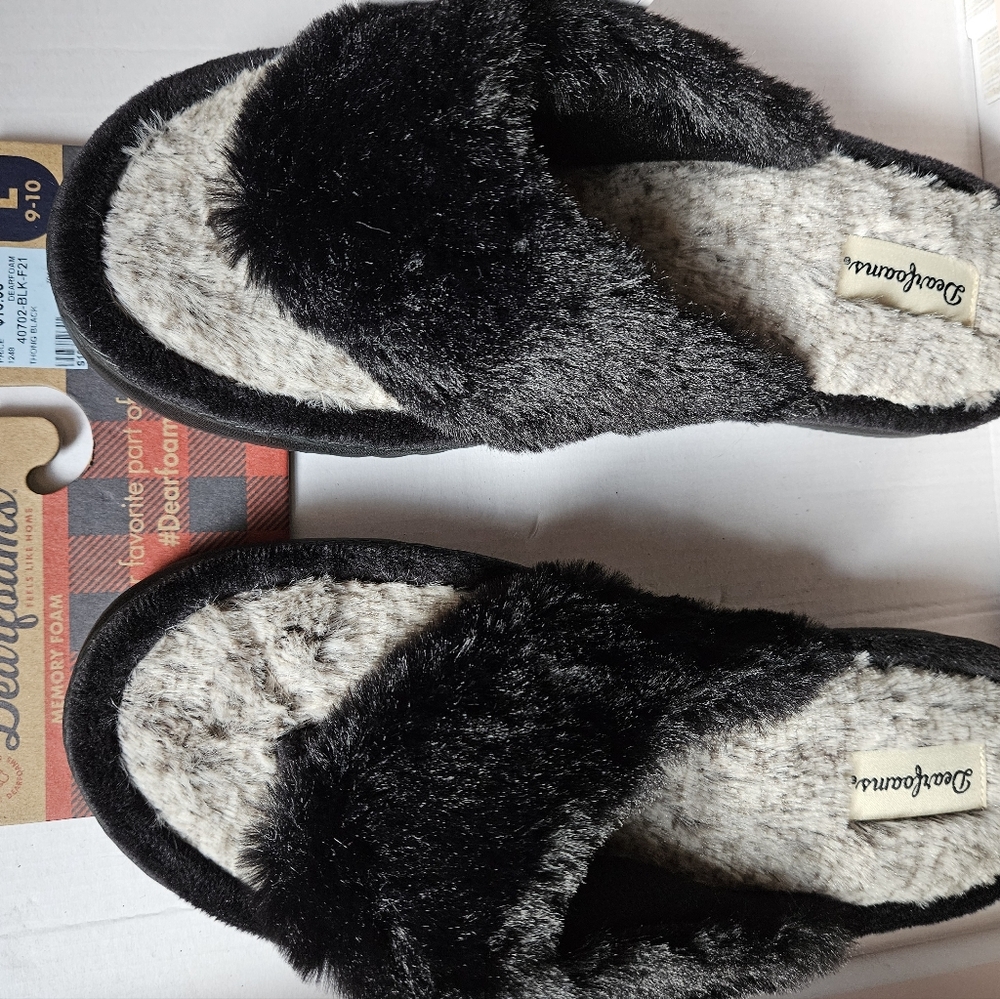 Dreamfoam memory foam flip-flops NWT, L (9-10)
